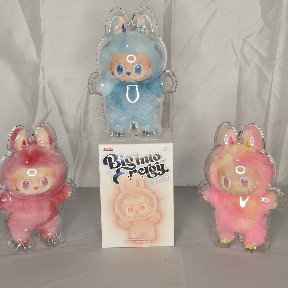 AUTHENTIC The Monsters Labubu BIG into Energy Plush Keychain Unopened Box!